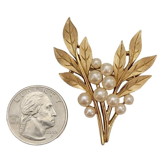 Trifari Crown Over T Gold Tone Faux Pearl Leaf Spray Brooch, Signed K123 - Picture 6 of 9